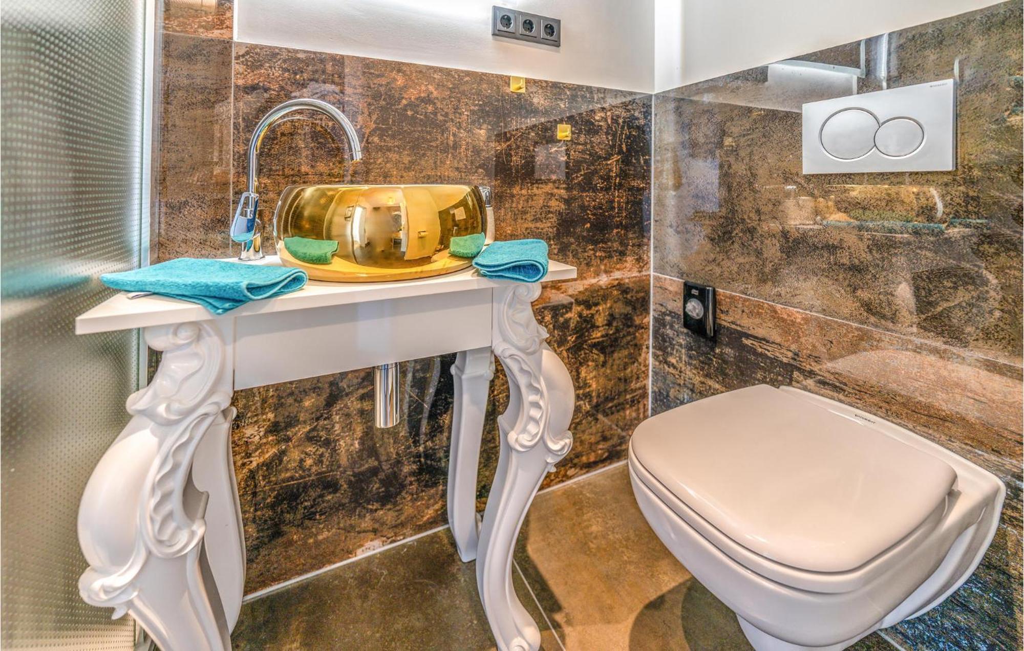 Stunning Apartment In Mettmann With Wifi Exterior foto